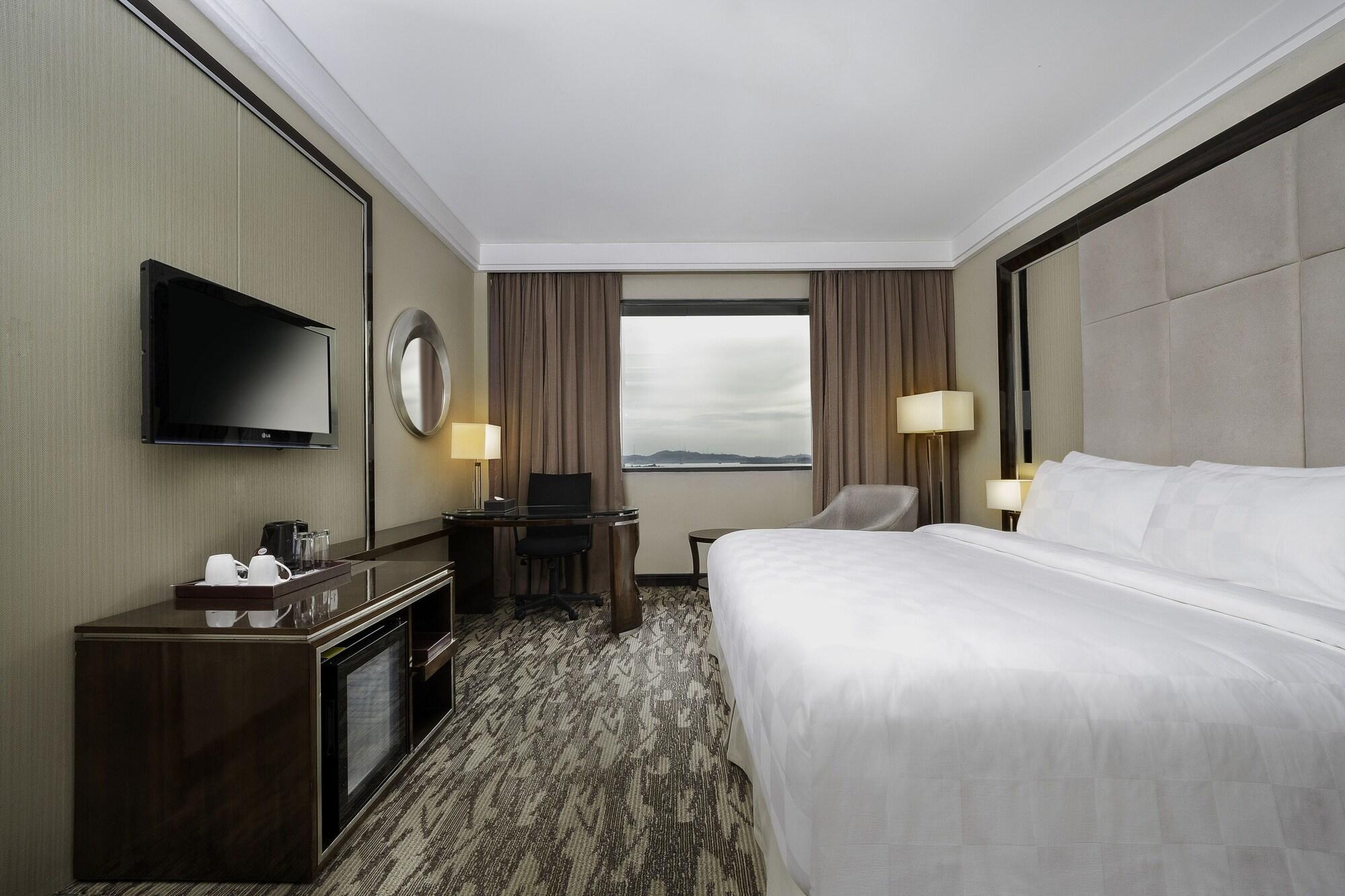Swiss-Belhotel Harbour Bay Нагоя Экстерьер фото