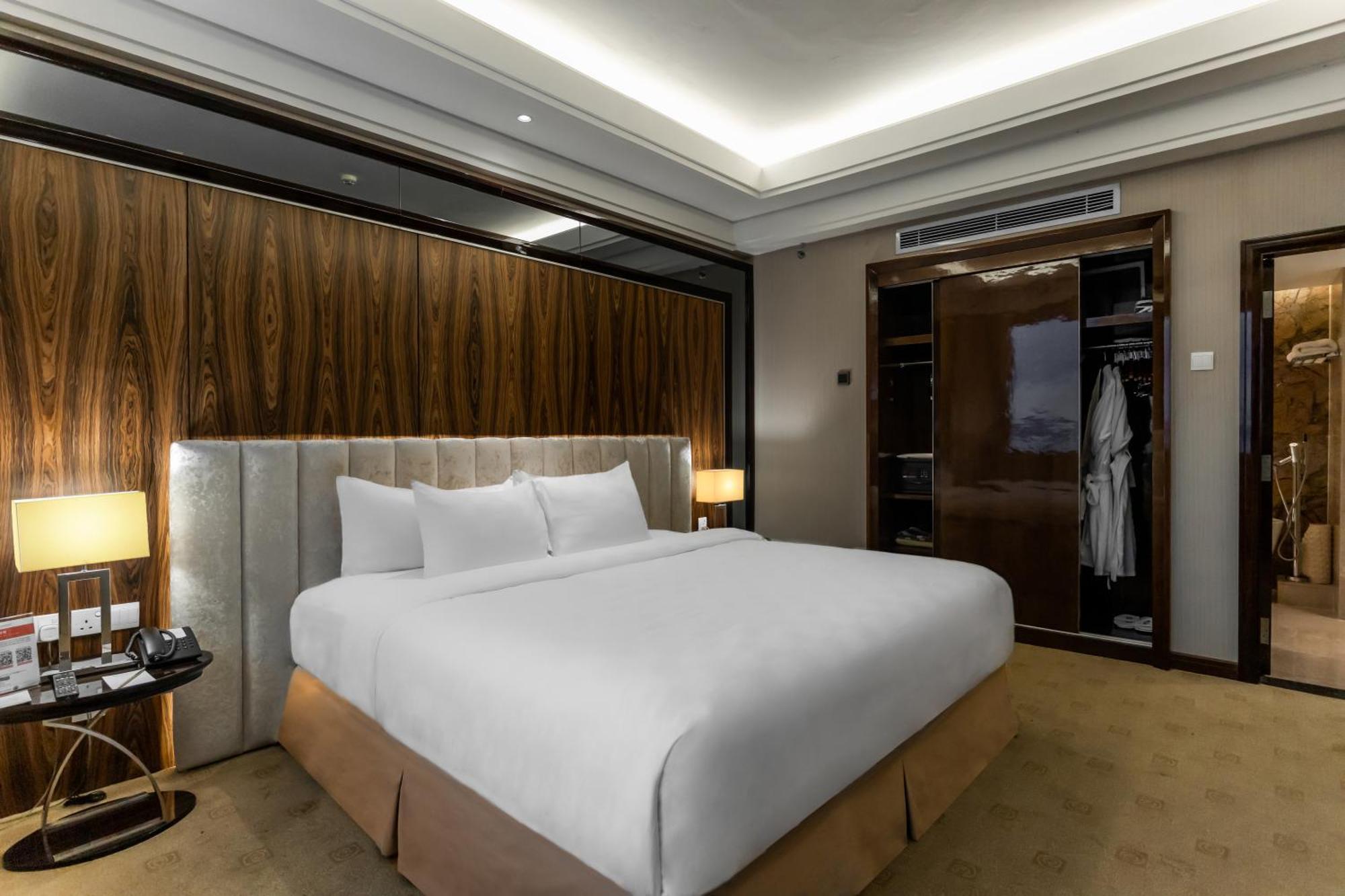Swiss-Belhotel Harbour Bay Нагоя Экстерьер фото