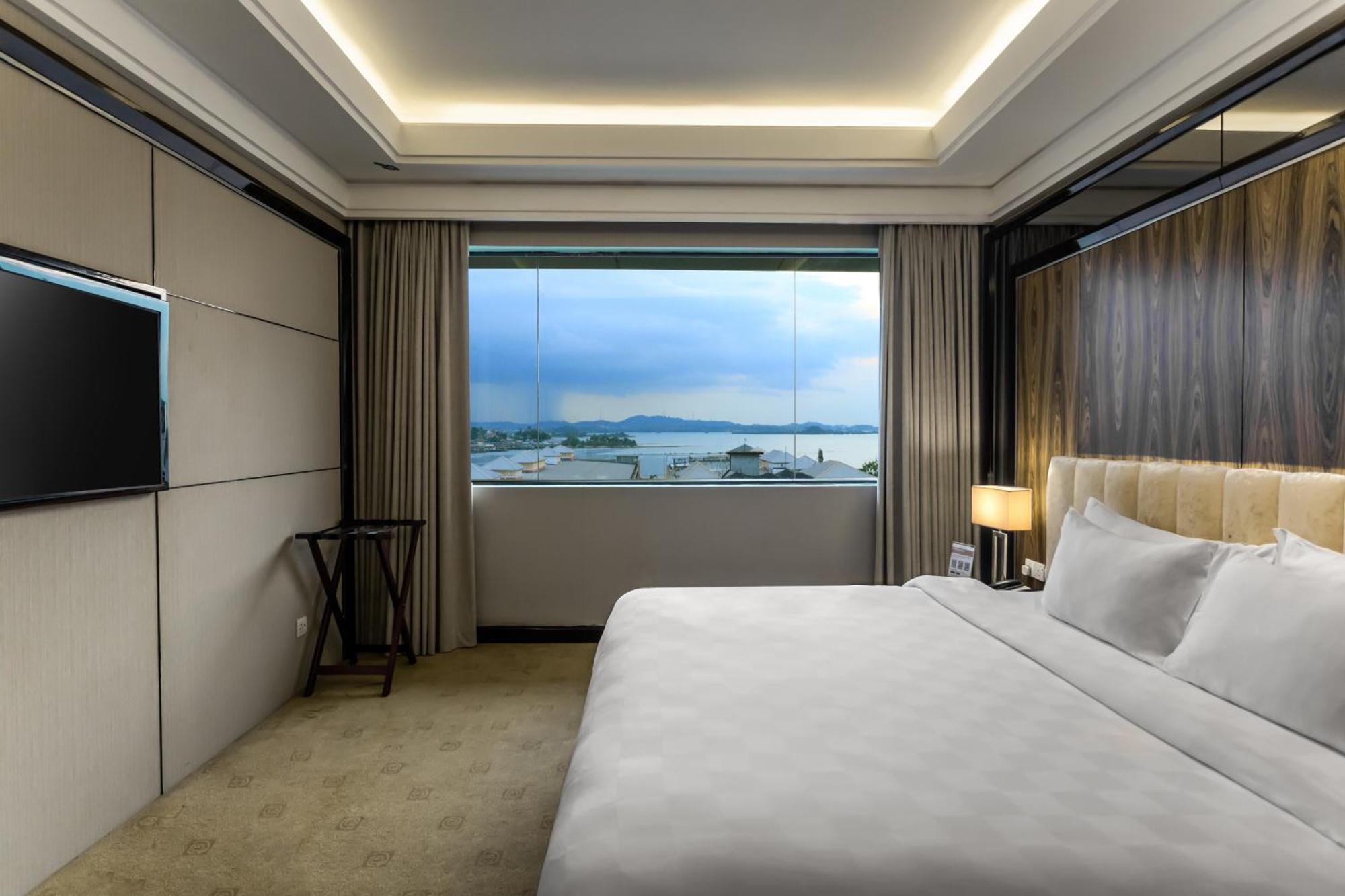 Swiss-Belhotel Harbour Bay Нагоя Экстерьер фото